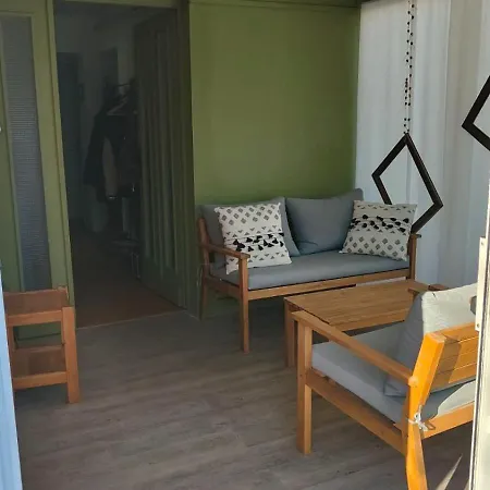 Rez De Chausée Avec Exterieur Privatif, 4km Apartamento *